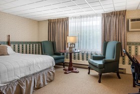 Coachman Inn