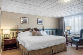 Coachman Inn