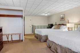 Coachman Inn