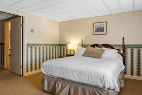 Coachman Inn