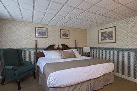 Coachman Inn