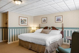 Coachman Inn