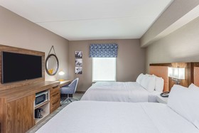 Hampton Inn & Suites Kittery