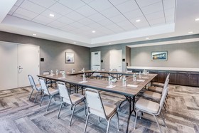 Hampton Inn & Suites Kittery