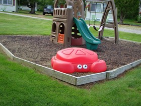 Bay Leaf Cottages & Bistro