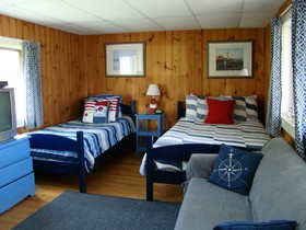 Bay Leaf Cottages & Bistro