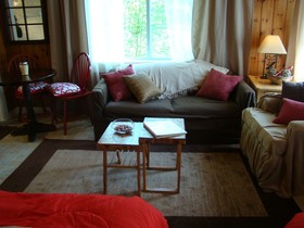 Bay Leaf Cottages & Bistro