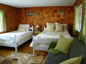 Bay Leaf Cottages & Bistro