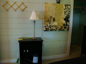 Bay Leaf Cottages & Bistro