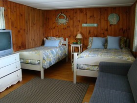 Bay Leaf Cottages & Bistro