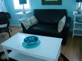 Bay Leaf Cottages & Bistro