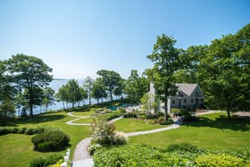 The Inn at Oceans Edge