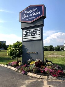 Hampton Inn & Suites