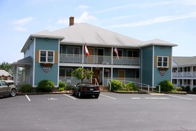 Mariner Resort