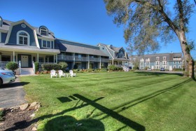 Seacastles Resort Inn and Suites
