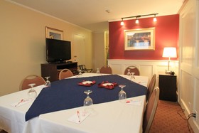 Fireside Inn & Suites