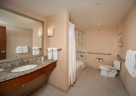 Hilton Garden Inn Portland Downtown Waterfront