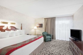 Ramada Plaza by Wyndham Portland