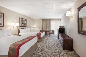 Ramada Plaza by Wyndham Portland