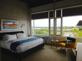 250 Main Hotel