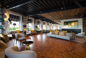 250 Main Hotel
