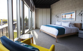 250 Main Hotel
