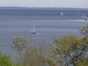 Ledges By The Bay