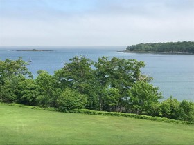Ledges By The Bay