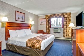 Days Inn by Wyndham Airport/Maine Mall