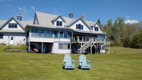 Wave Walker Bed and Breakafast