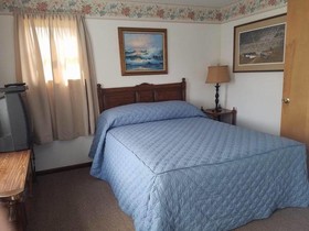 Leona's Motel