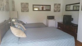 Leona's Motel