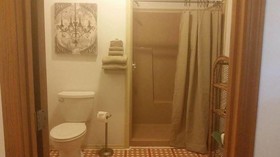 Leona's Motel