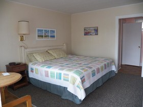 Coast Village Inn & Cottages