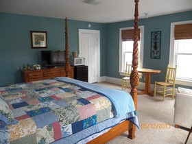 Coast Village Inn & Cottages