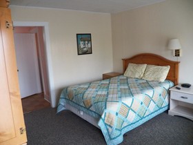Coast Village Inn & Cottages