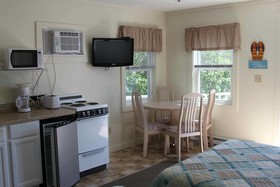 Drake's Island Resort