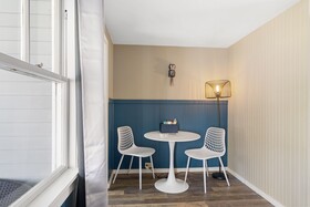 The Beaches Motel & Cottages