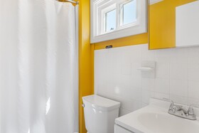 The Beaches Motel & Cottages