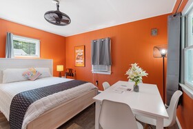 The Beaches Motel & Cottages