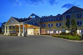 Comfort Inn & Suites