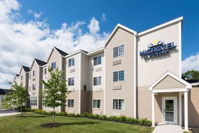 Microtel Inn & Suites by Wyndham Windham