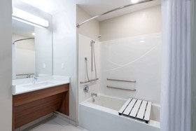 Microtel Inn & Suites by Wyndham Windham
