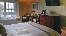 Stage Neck Inn