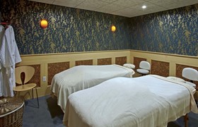 Stage Neck Inn