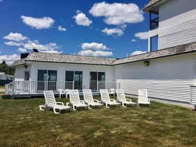 Grand View Inn & Cottages