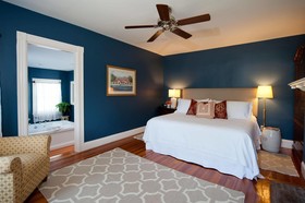 York Harbor Inn