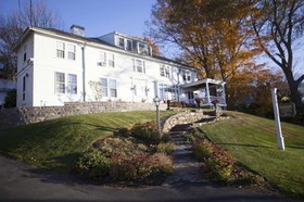 York Harbor Inn