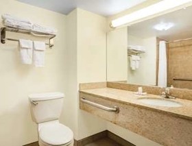 Days Inn by Wyndham Aberdeen