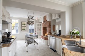134 Prince Luxury Boutique Hotel